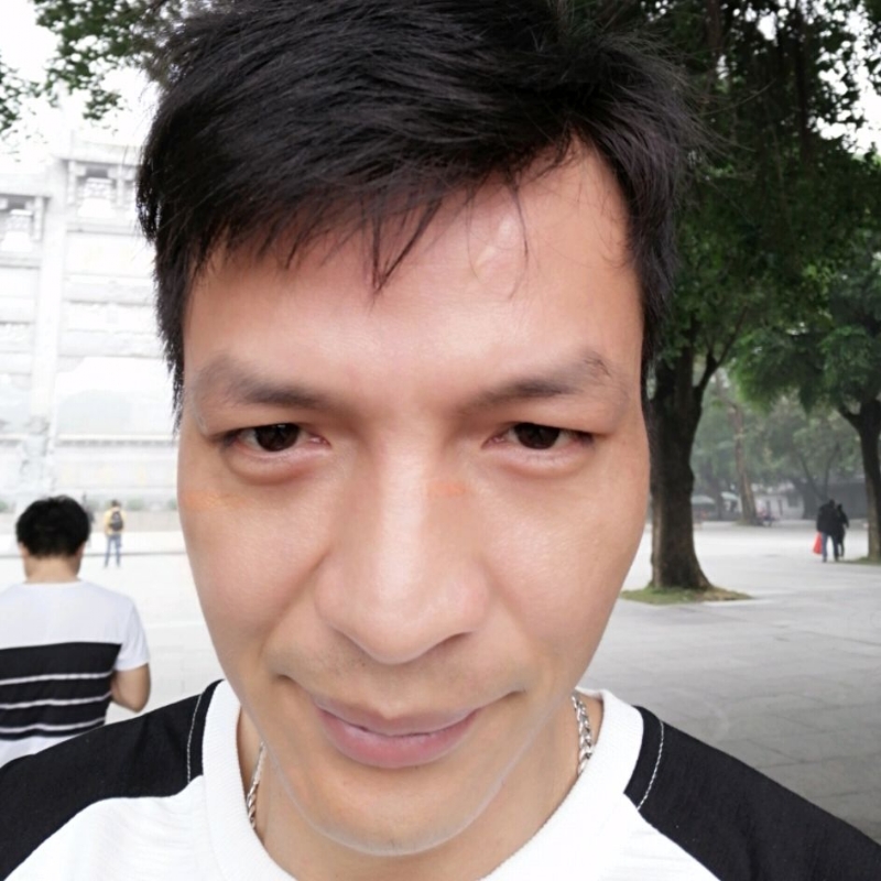 无尘的第一张照片--广州交友中心