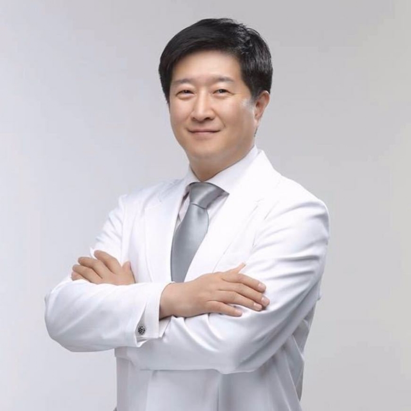 王伟的第一张照片--广州交友中心