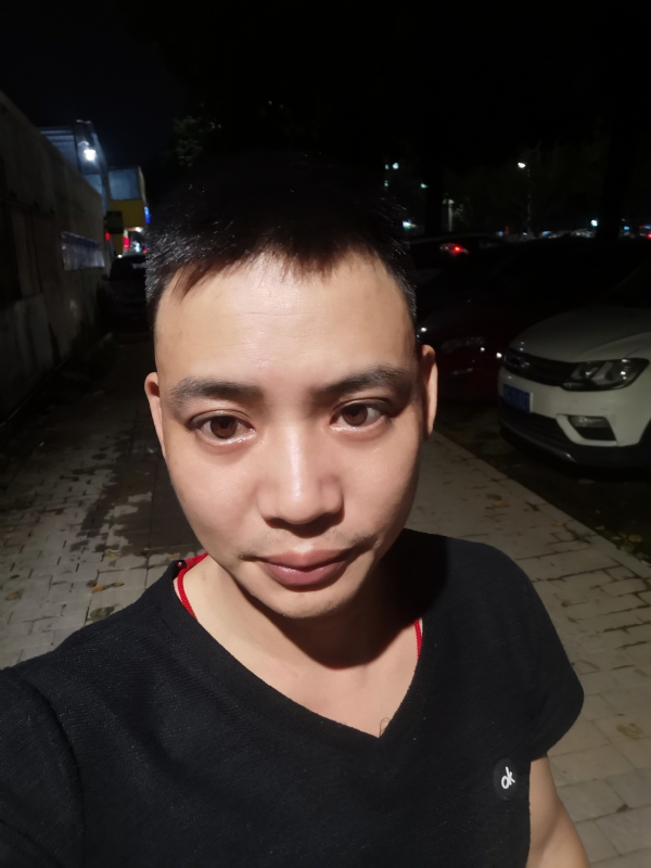 心不再跳的第一张照片--广州交友中心